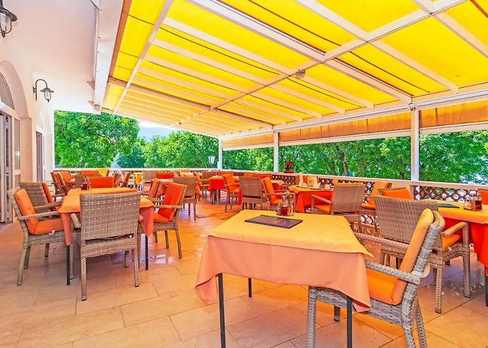 Rooms&restaurant Danica Povile