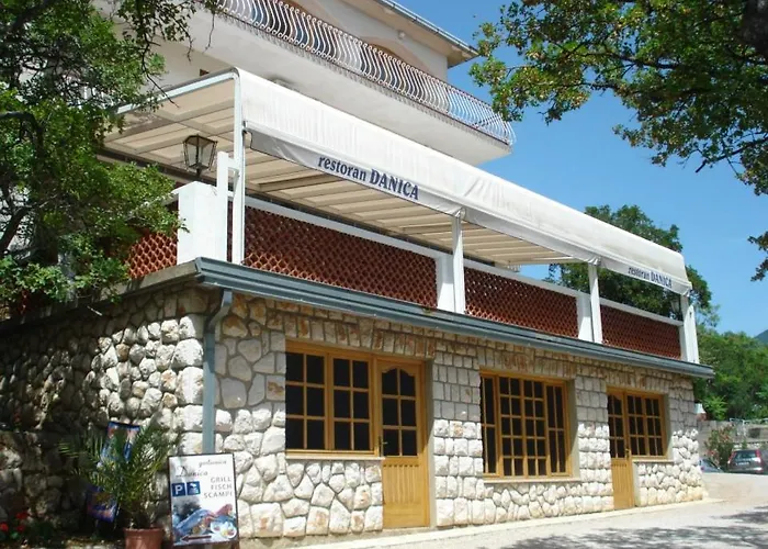 Couette-café Rooms&restaurant Danica Povile