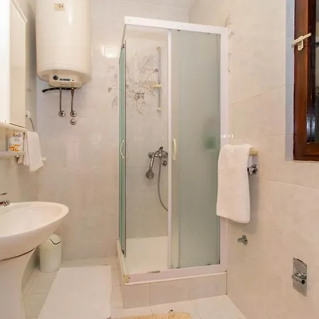 And Restaurant Danica 3*