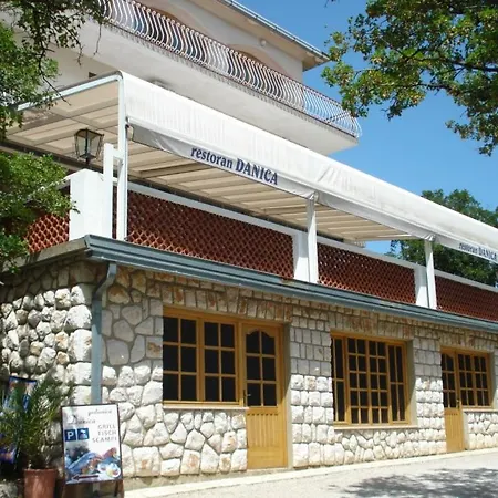 krevet i doručak And Restaurant Danica Povile